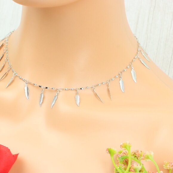 "Minimalist & Elegant Necklace Chain – Perfect for Women & Girls | UNVRC1159 - Picture 8 of 10